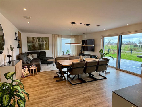 Wohn- und Esszimmer - 