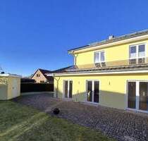 Traumhaus für jede Lebenslage: Für Paare mit Kind(ern) wie für Senioren - auch mit Pfleger:in - Boostedt