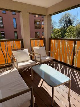 Balkon Blick seitlich - 2 Zimmer Etagenwohnung in Landshut