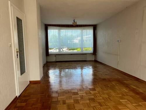 Wohnzimmer Ansicht nach vorne - 