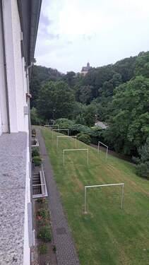 Blick zur Burg - 