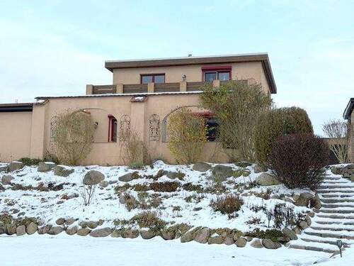 Hausansicht - Einfamilienhaus mit mediterranem Flair in Güstrow