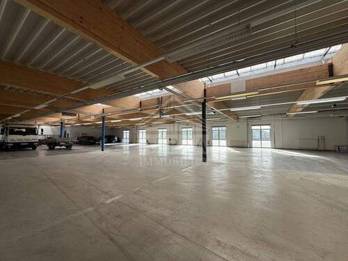 Halle - Einfamilienhaus zum Kaufen in Heidenheim an der Brenz