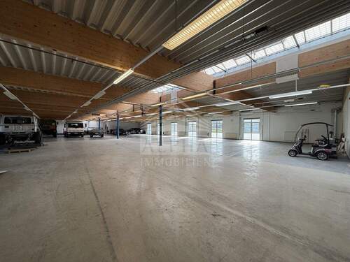 Halle - Einfamilienhaus in Heidenheim an der Brenz