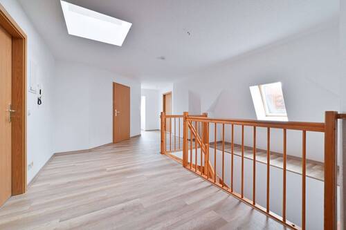 Flur - Exklusive Maisonette-Wohnung in Zwickau - moderne Wohnträume