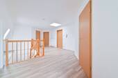 Flur - 3 Zimmer Etagenwohnung zur Miete in Zwickau