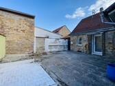 Hof - 3 Zimmer Einfamilienhaus in Alzey