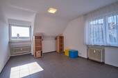 Kinderzimmer / Esszimmer - Etagenwohnung mit 105,00 m&sup2; in Esslingen zum Kaufen