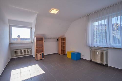 Kinderzimmer / Esszimmer - Etagenwohnung mit 105,00 m&sup2; in Esslingen zum Kaufen
