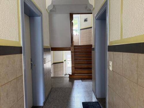 Hauseingang - 3 Zimmer Etagenwohnung zur Miete in Leipzig