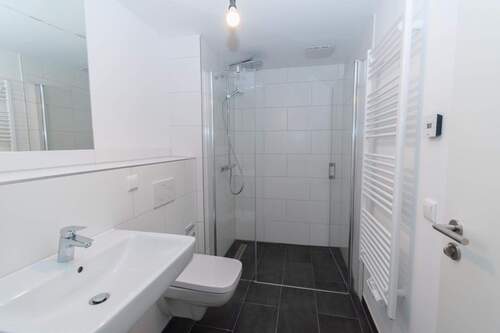 Badezimmer - Etagenwohnung mit 82,30 m&sup2; in Leipzig zur Miete