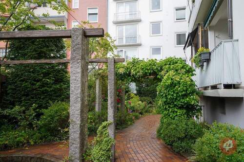 Innenhof - Etagenwohnung mit 74,00 m&sup2; in Kiel zum Kaufen