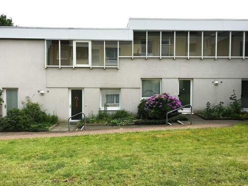 Hausansicht - 2 Zimmer Etagenwohnung zur Miete in Buxtehude