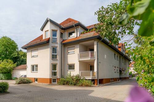 Seitenansicht mit Blick zur Wohnung - Wohnen und Arbeiten smart kobiniert - Raumwunder für kreative Köpfe in DD-Süd!