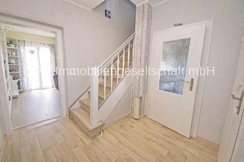 Diele im EG - Reihenmittelhaus mit 80,00 m&sup2; in Bitterfeld-Wolfen zum Kaufen