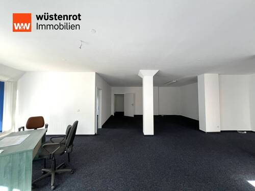 Viele Gestaltungsmöglichkeiten - Gewerbeobjekt (Büro, Produktion, Verkauf) zur Miete in Mittweida