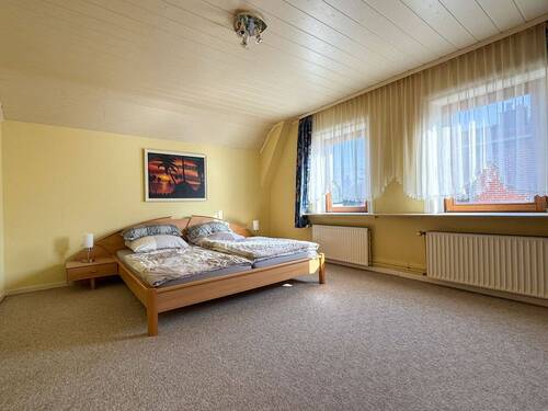 Schlafzimmer im Dachgeschoss - 
