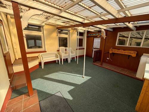 Überdachte Terrasse - Einfamilienhaus mit 181,30 m&sup2; in Appen zum Kaufen