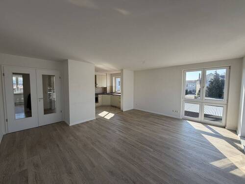 Wohnzimmer - 3 Zimmer Etagenwohnung in Uetersen