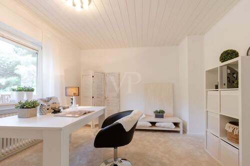 Schlafzimmer EG - 
