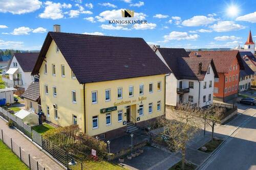 ...mit Gastronomiefläche... - 5 Zimmer Mehrfamilienhaus, Wohnhaus in Vöhringen