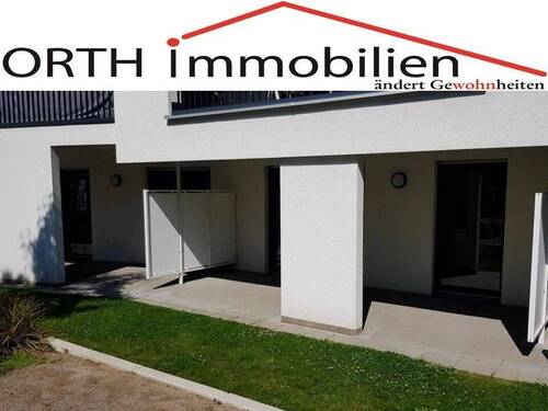 Große Sonnenterrasse - 3 Zimmer EG mit Einbauküche, Sonnenterrasse + Zugang zum Gartenbereich.