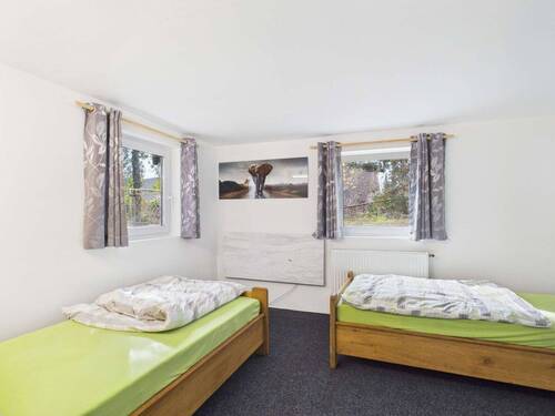 Schlafzimmer 1 - 3 Zimmer Etagenwohnung zum Kaufen in Hamburg