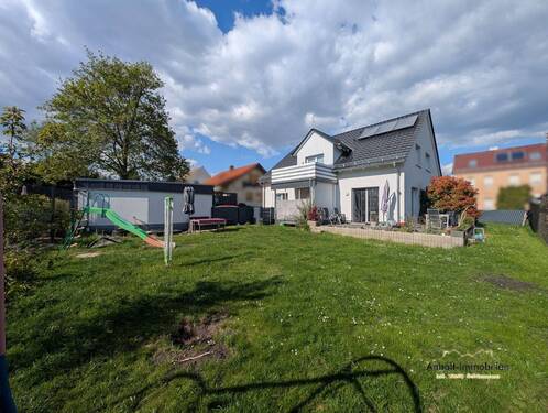 Hausansicht hinten (2) - 3 Zimmer Etagenwohnung zum Kaufen in Holzweißig