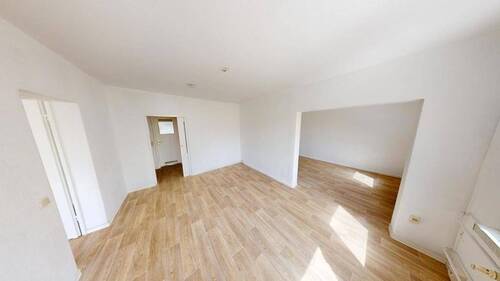 Wohnzimmer - 3 Zimmer Etagenwohnung zur Miete in Chemnitz