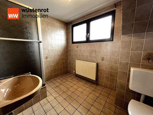 Badezimmer im Obergeschoss - 