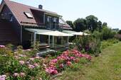 Gartenpracht im Sommer - Einfamilienhaus mit 265,00 m&sup2; in Wolnzach zum Kaufen