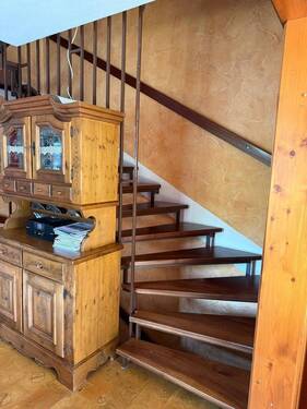 Treppe ins 1. OG - 