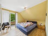 Schlafzimmer, DG - 