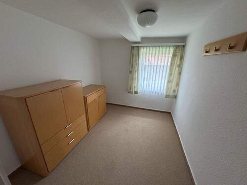 Schrankzimmer OG. - 