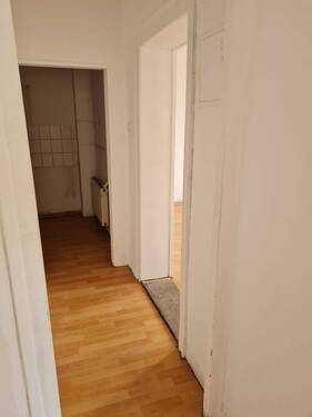 20250909_110053.jpg - Mehrfamilienhaus, Wohnhaus mit 60,00 m&sup2; in Nürnberg zur Miete