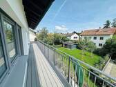 Balkon mit Südausrichtung - 4 Zimmer Etagenwohnung in Aying