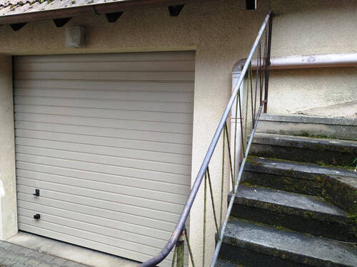 Aufgang zum hinteren Teil des Hauses und ... - 