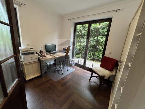 Gäste Büro EG - 