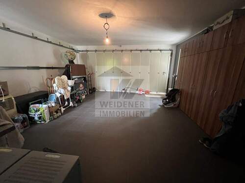 Garage - 