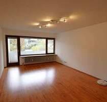 Alles, was man sich wünscht: 2-Zimmer-Wohnung mit Balkon und Garage in der Eupenstraße - Coburg