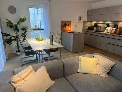 Küche Muwo1.jpeg - 4 Zimmer Etagenwohnung in Herzogenaurach