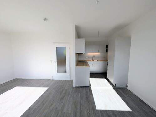 Wohnzimmer - 3 Zimmer Etagenwohnung zur Miete in Chemnitz