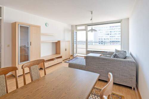 Wohnzimmer1.jpg - 2 Zimmer Etagenwohnung zum Kaufen in Augsburg