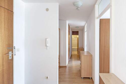 Diele.jpg - Etagenwohnung mit 68,00 m&sup2; in Augsburg zum Kaufen