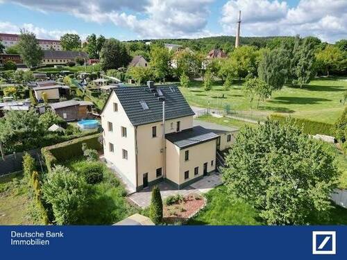 Ansicht mit Umgebung - 6 Zimmer Einfamilienhaus zum Kaufen in Freital