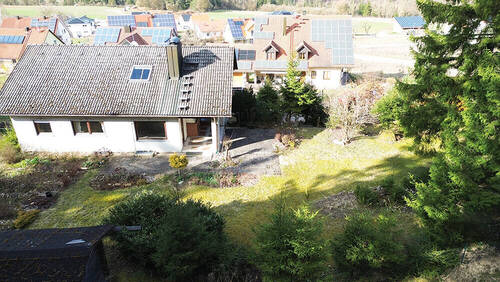 Vogelperspektive - 4 Zimmer Einfamilienhaus in Breitenbrunn