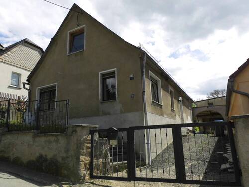 DSCI5071 - Teilsaniertes EFH mit Grundstück und Holzgartenhaus in ruhiger Randlage zu verkaufen!