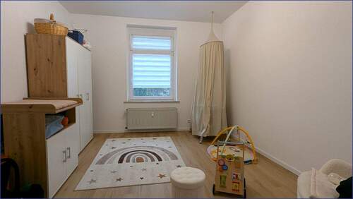 Kinder- oder Arbeitszimmer - 