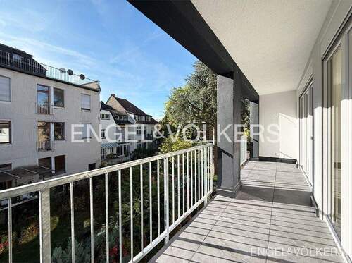 Bild 2 - 3 Zimmer Etagenwohnung zur Miete in Saarbrücken