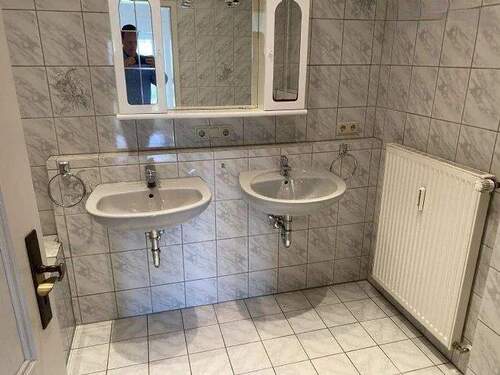 c18d6761-ba8f-45ed-aeea-1f4214412856 - 